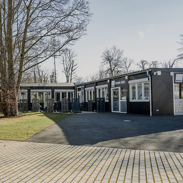 VIP Provisorium BBBank Wildpark Karlsruhe BAU4 Architekten vip-provisorium-bbbank-wildpark-karlsruhe-bau4-architekten